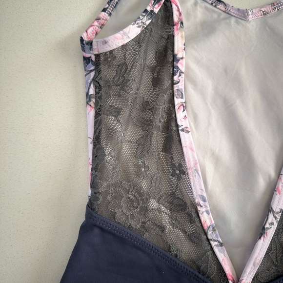Floral Danse de Paris Ballet leotard- Pink and Gray - Picture 6 of 6